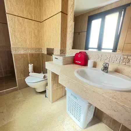 Tinajas Penthouse Views 펜션 *