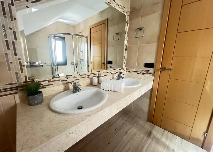 בית נופש Tinajas Penthouse Views